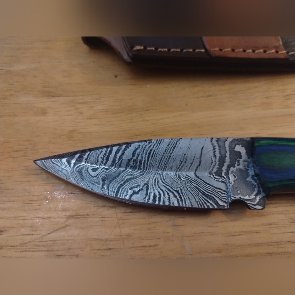 New Damascus steel blade men's hunting knife with sheath - Picture 2 of 9